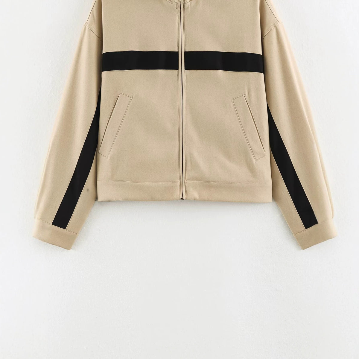 Letter embroidery contrasting color casual sports stand up collar long sleeved jacket by eprolo