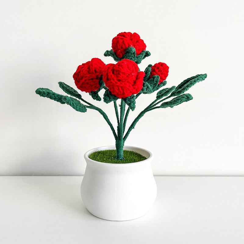 Handmade crocheted small flower potted plants, finished home furnishings, decoration simulation, flower wool knitting, sunflower weaving bouquet
