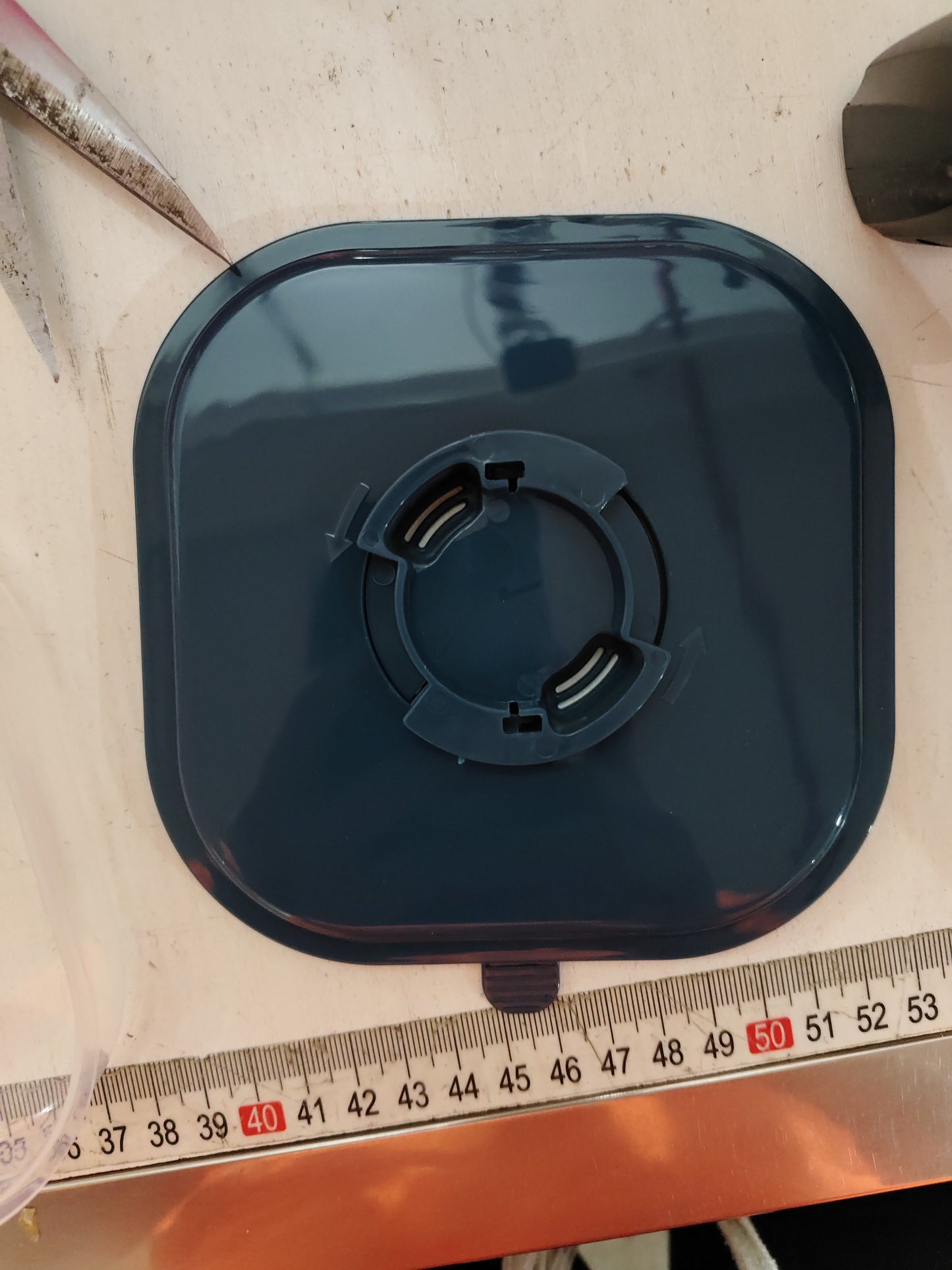 Reusable Bugs Trap Box Cockroach Trap Catching Roaches Tool Drop-proof Wear-resistance No Peculiar Smell Automatic Bugs Catcher by DERILUJA LLC